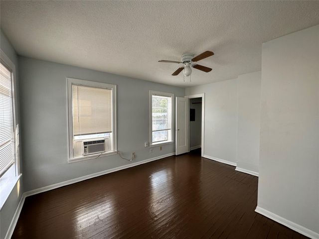 4624 Clay Street, Houston, TX 77023