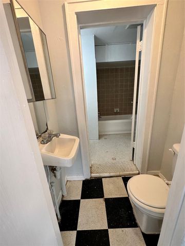 4624 Clay Street, Houston, TX 77023