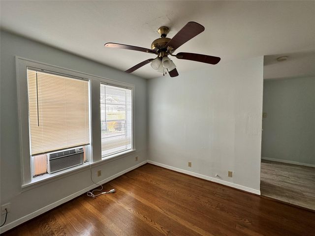 4624 Clay Street, Houston, TX 77023