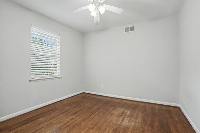 1614 S Cedar Avenue, Broken Arrow, OK 74012