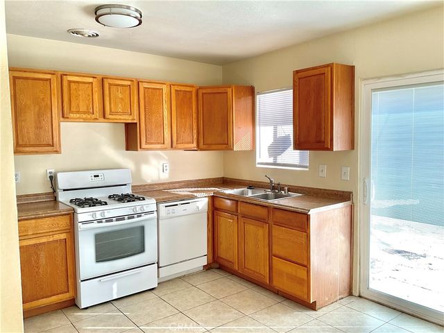 6667 Sage, 29 Palms, CA 92277