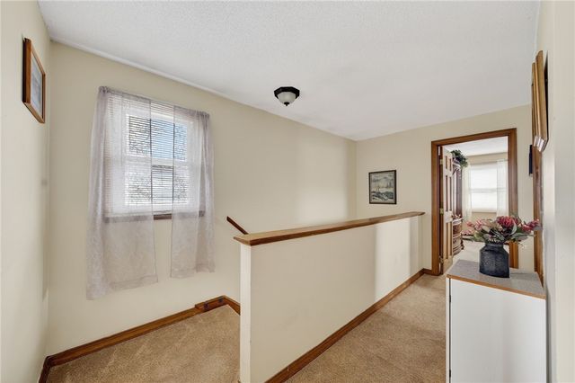 22 Connecticut Avenue, Middletown, RI 02842