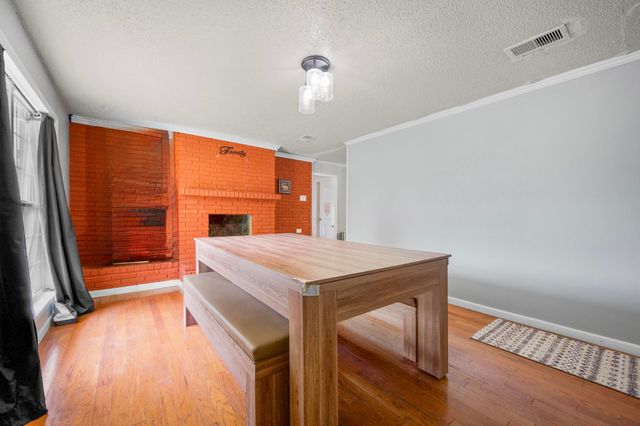 105 Allen Ave, Leesville, LA 71446