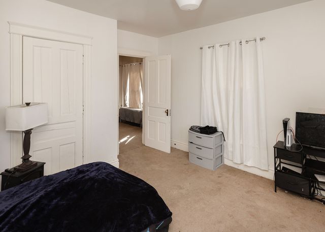 937 20TH Street, Rock Island, IL 61201