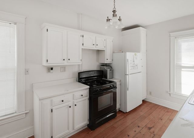 937 20TH Street, Rock Island, IL 61201