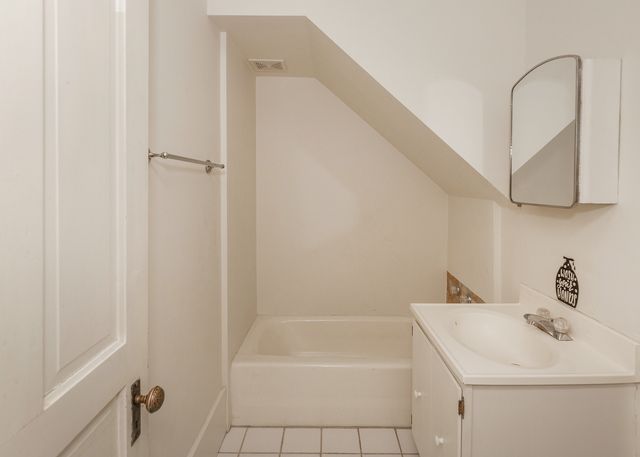 937 20TH Street, Rock Island, IL 61201