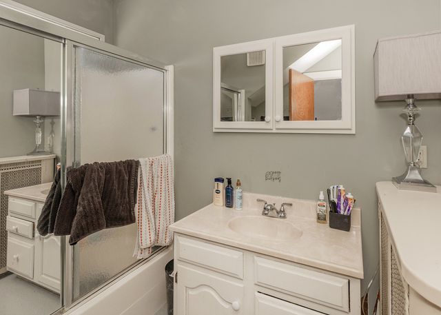 937 20TH Street, Rock Island, IL 61201