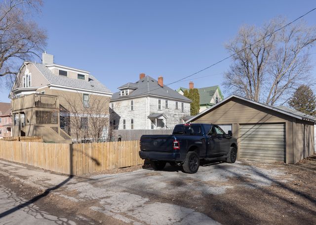 937 20TH Street, Rock Island, IL 61201