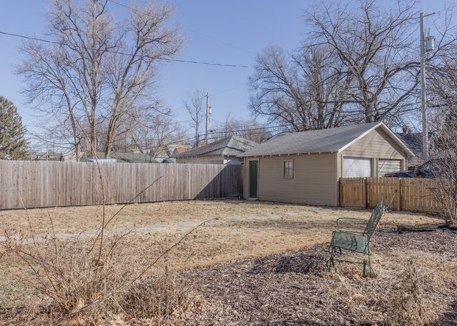 937 20TH Street, Rock Island, IL 61201