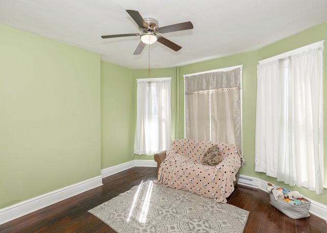 937 20TH Street, Rock Island, IL 61201