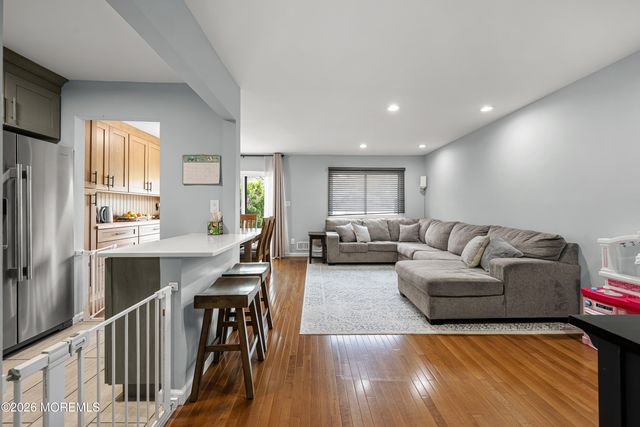 20 Arrowsmith Court 26, Matawan, NJ 07747