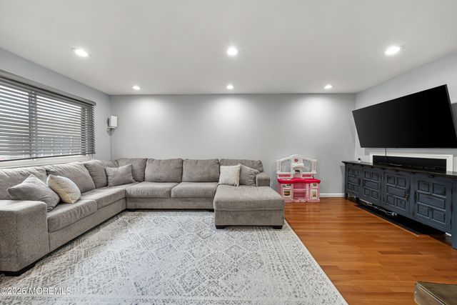 20 Arrowsmith Court 26, Matawan, NJ 07747