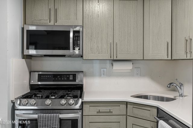 20 Arrowsmith Court 26, Matawan, NJ 07747