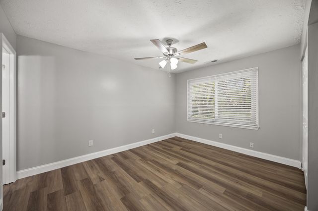 1335 Mt Vernon Drive, Georgetown, KY 40324