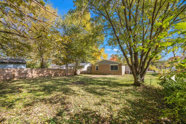 1335 Mt Vernon Drive, Georgetown, KY 40324