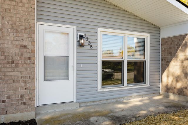 1335 Mt Vernon Drive, Georgetown, KY 40324