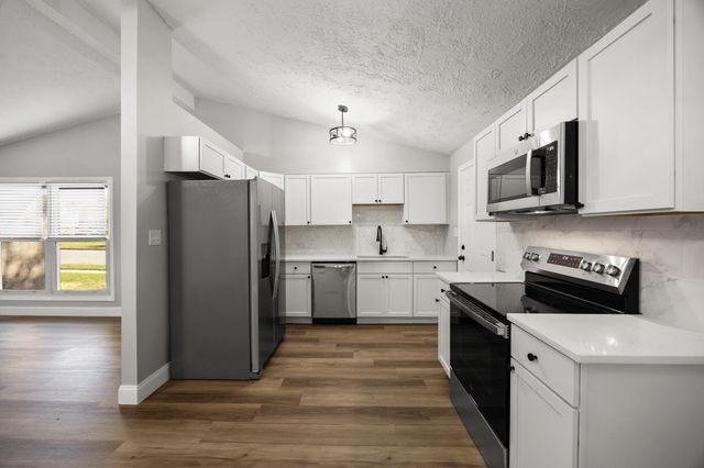 1335 Mt Vernon Drive, Georgetown, KY 40324