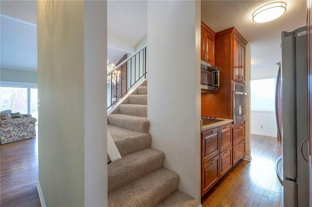 6606 Earnshaw Street, Shawnee, KS 66216