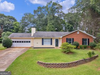 111 Gwenellen Drive, Locust Grove, GA 30248
