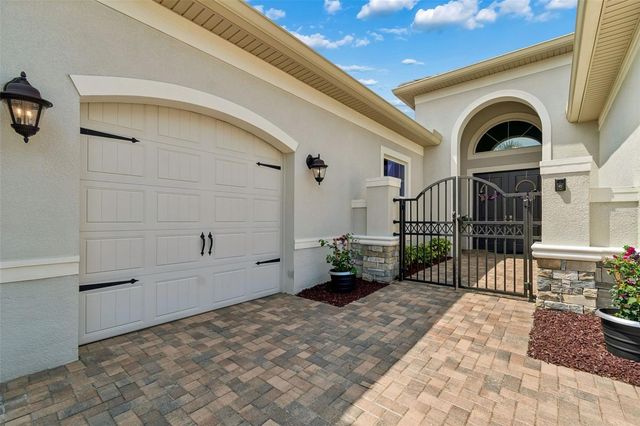 2213 HOLLOW FOREST COURT, Wesley Chapel, FL 33543