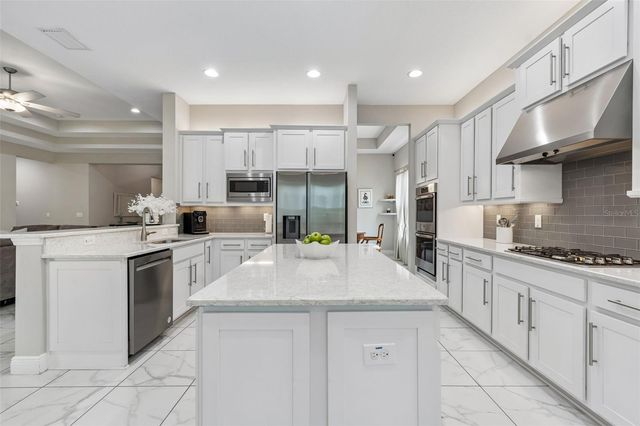 2213 HOLLOW FOREST COURT, Wesley Chapel, FL 33543
