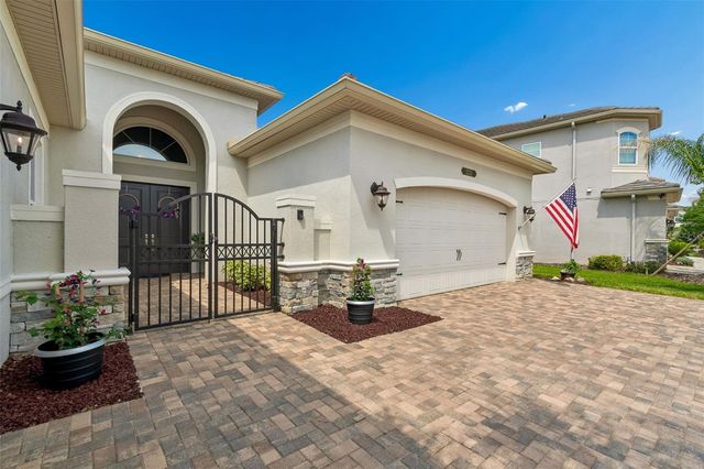 2213 HOLLOW FOREST COURT, Wesley Chapel, FL 33543