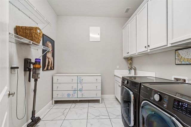 2213 HOLLOW FOREST COURT, Wesley Chapel, FL 33543