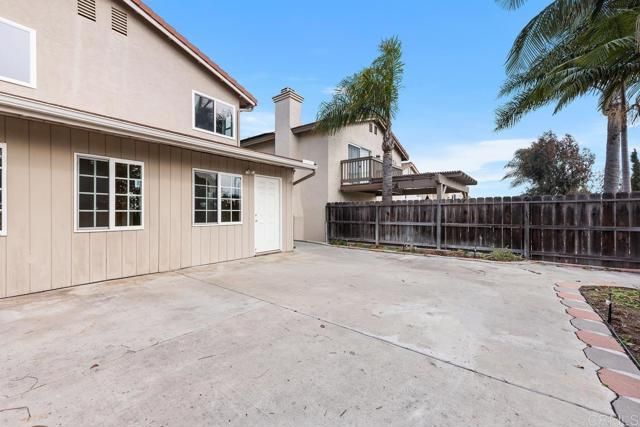 1621 Wesley Way, Vista, CA 92081