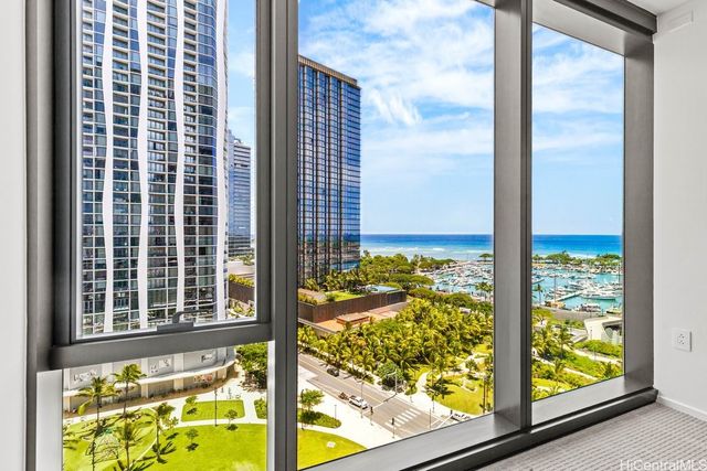 333 Ward Avenue 1402, Honolulu, HI 96814