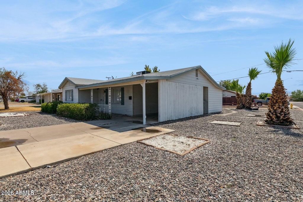 11135 W FLORIDA Avenue, Youngtown, AZ 85363 — photo 4