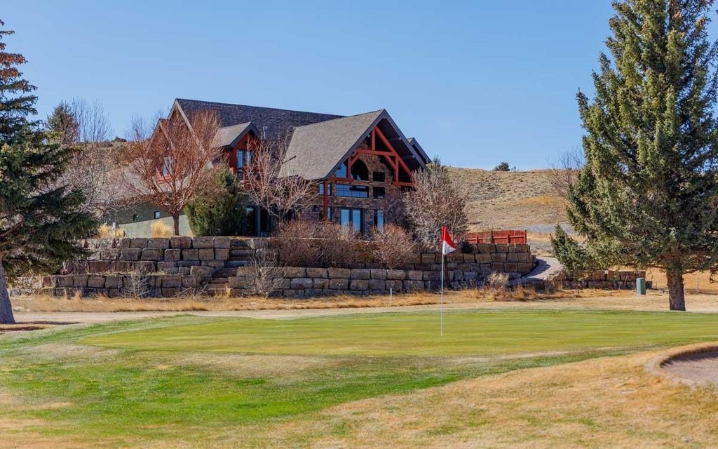 701 Olive Glenn Dr, Cody, WY 82414