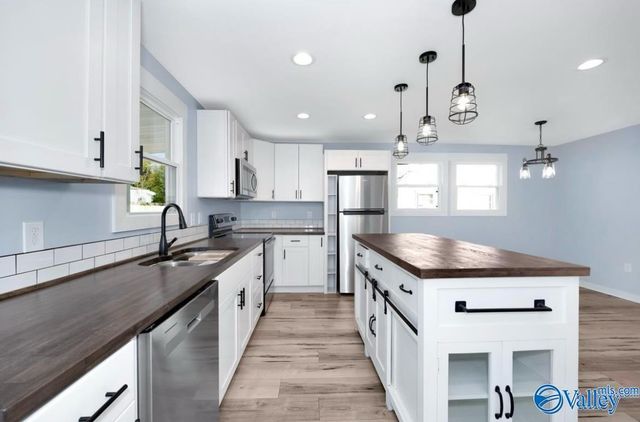 3904 SW Cypress Avenue, Huntsville, AL 35805