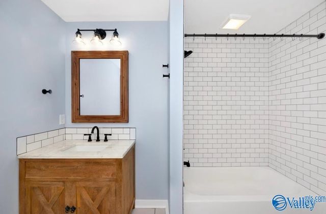 3904 SW Cypress Avenue, Huntsville, AL 35805