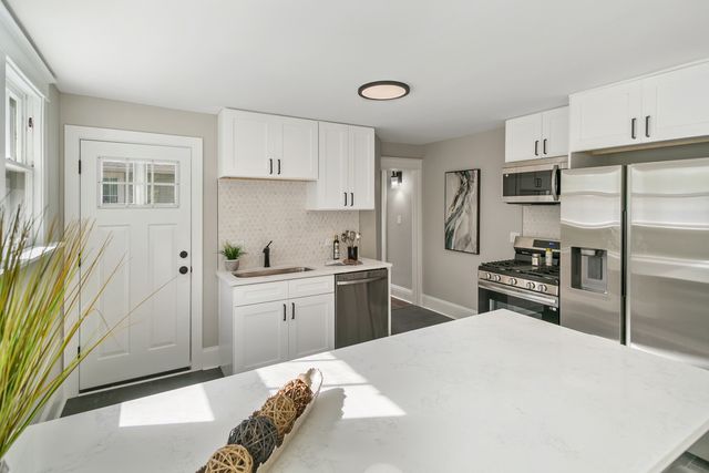 1525 Burr Oak Road, Homewood, IL 60430