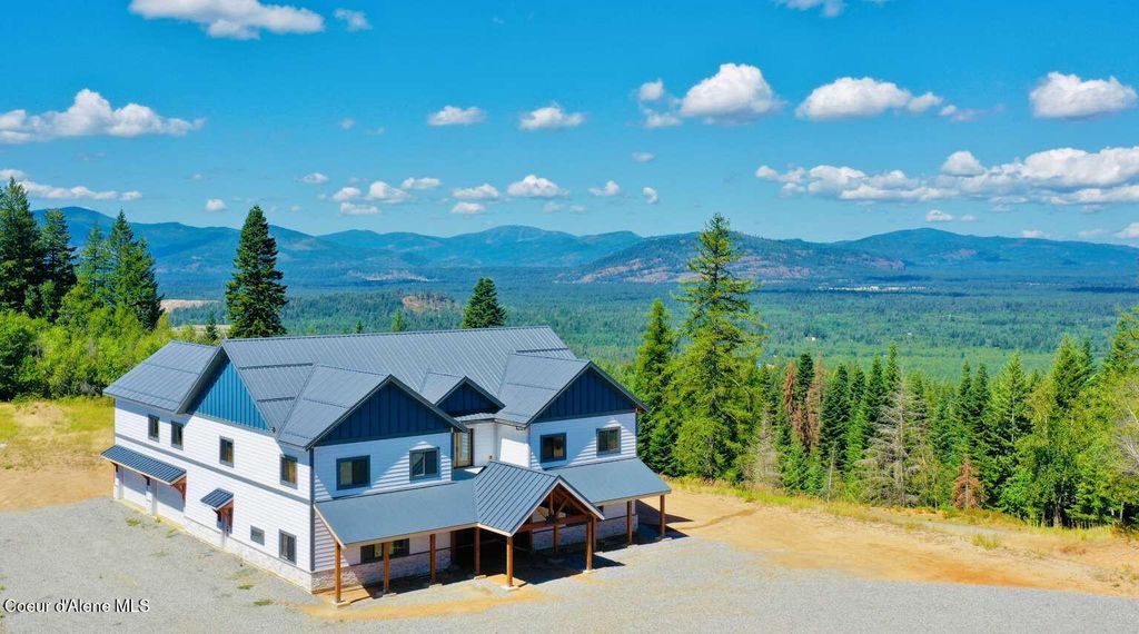 23124 N Rimrock Rd, Hayden, ID 83835
