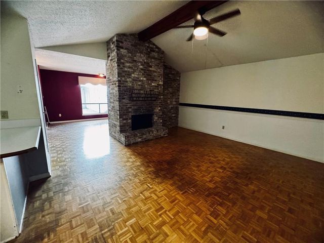 8 Cobblestone Way W, Mobile, AL 36608