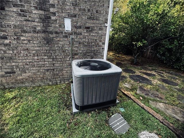 8 Cobblestone Way W, Mobile, AL 36608