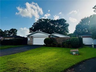 8 Cobblestone Way W, Mobile, AL 36608