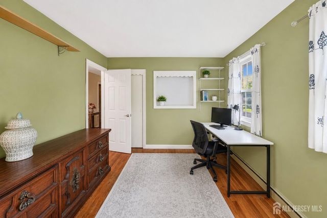 10 Remington Drive, Edison, NJ 08820