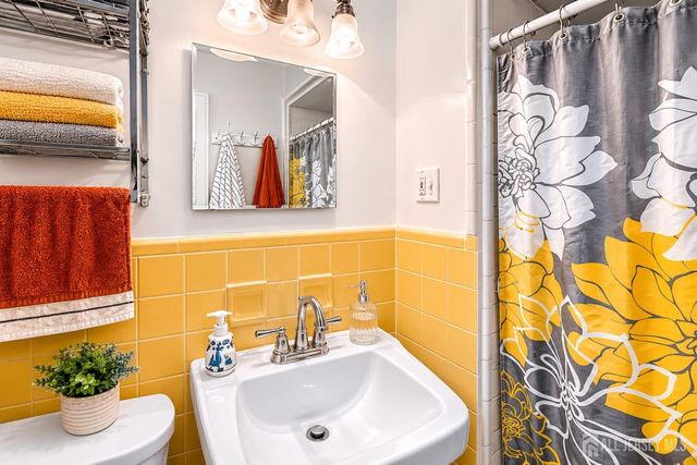 10 Remington Drive, Edison, NJ 08820