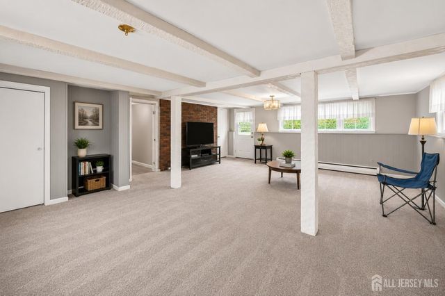 10 Remington Drive, Edison, NJ 08820