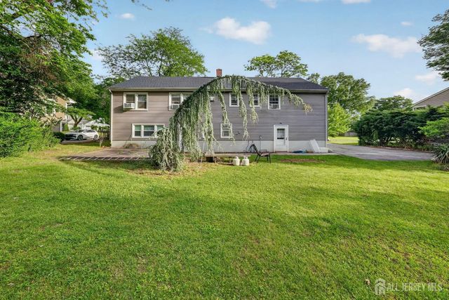 10 Remington Drive, Edison, NJ 08820