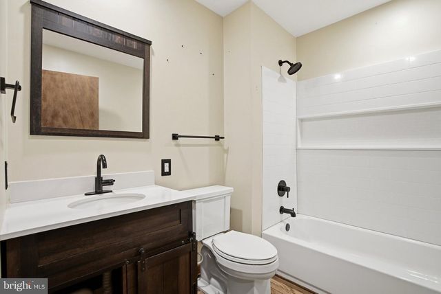 3 UPPER BANK DR, Chadds Ford, PA 19317