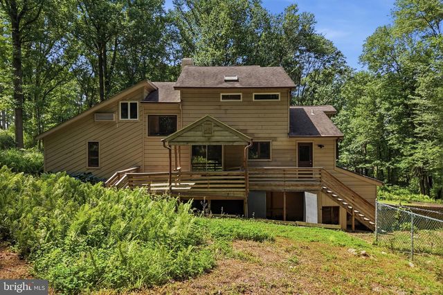 3 UPPER BANK DR, Chadds Ford, PA 19317