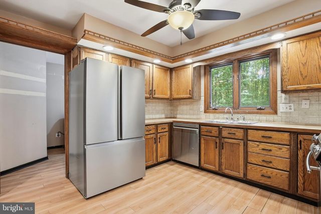 3 UPPER BANK DR, Chadds Ford, PA 19317