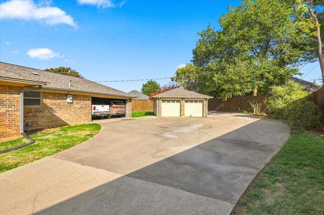 308 Drexel Drive, Grapevine, TX 76051