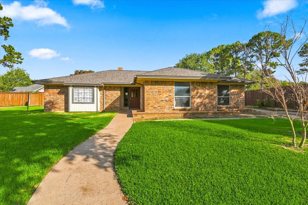 308 Drexel Drive, Grapevine, TX 76051