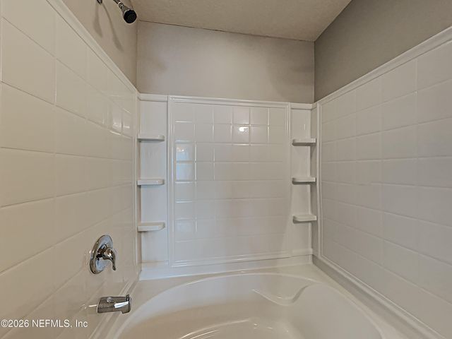 2209 PEBBLE POINT Drive, Green Cove Springs, FL 32043