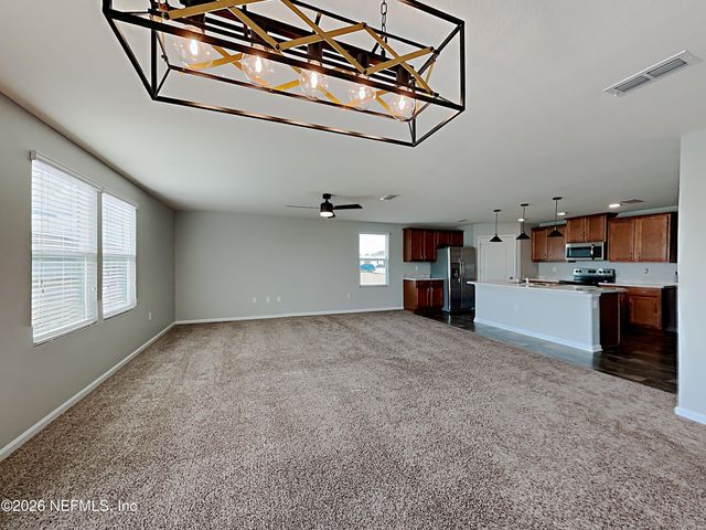 2209 PEBBLE POINT Drive, Green Cove Springs, FL 32043