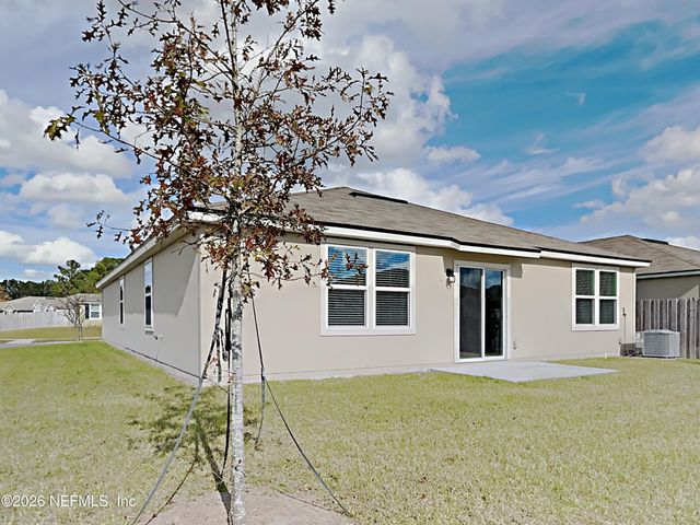 2209 PEBBLE POINT Drive, Green Cove Springs, FL 32043